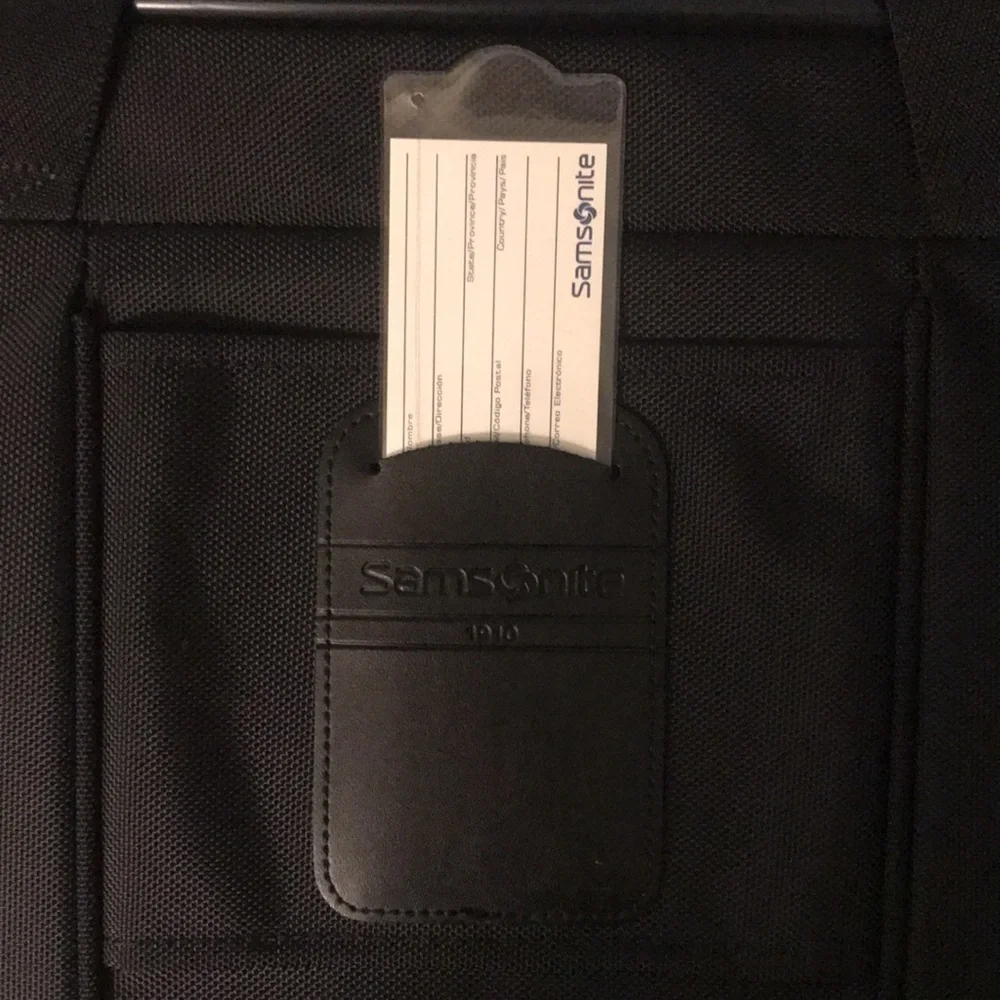 New Samsonite Black Carry On Shoulder Bag Computer Compartment Suitcase Luggage